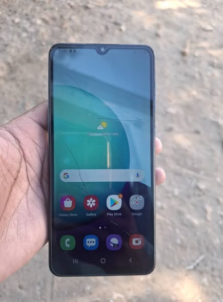 Samsung A02 photo 1