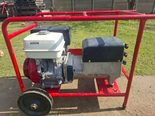HONDA GENERATOR photo 1