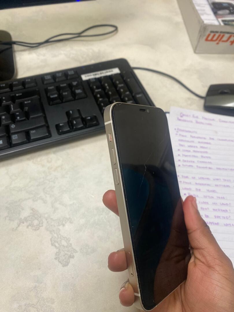 iPhone for Sale photo 5