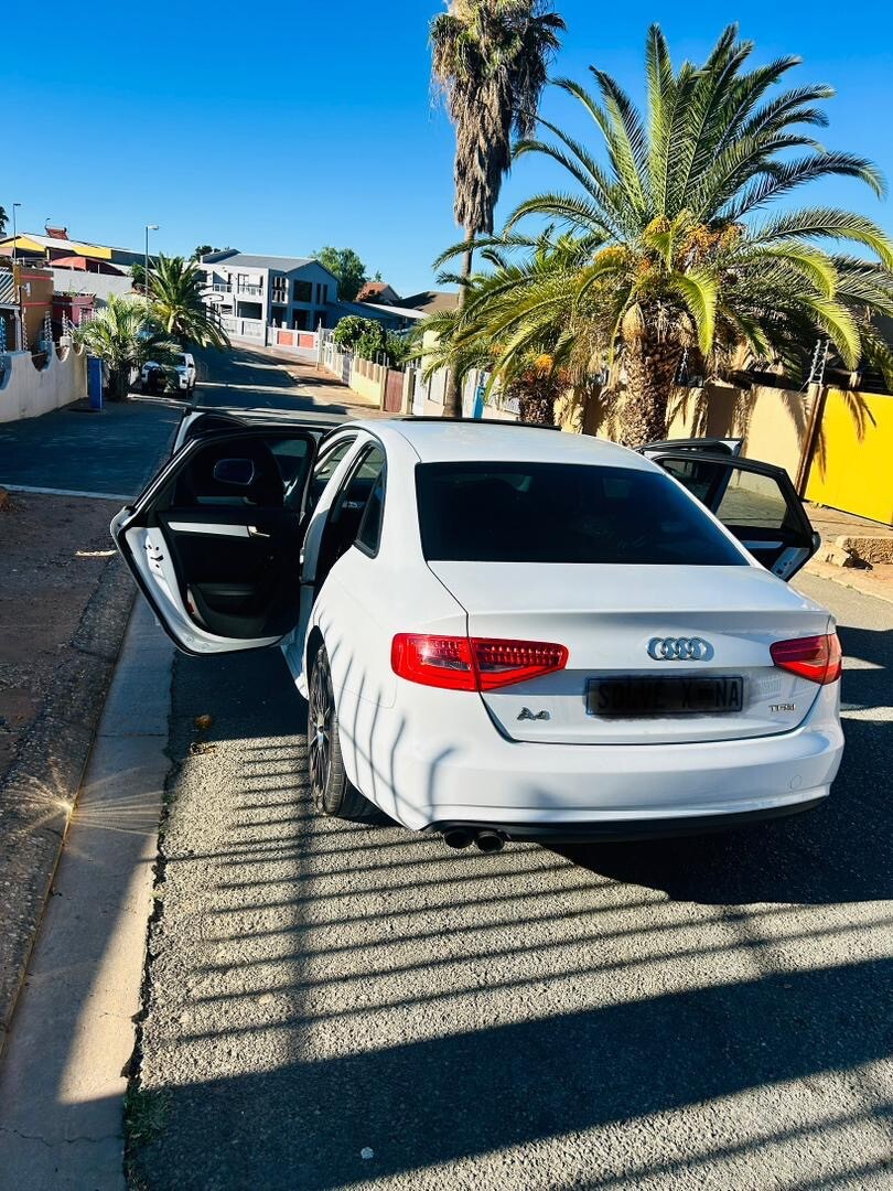 Audi A4 2016 model photo 1