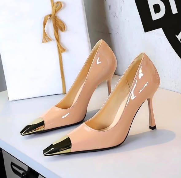 Quality higher heels photo 1