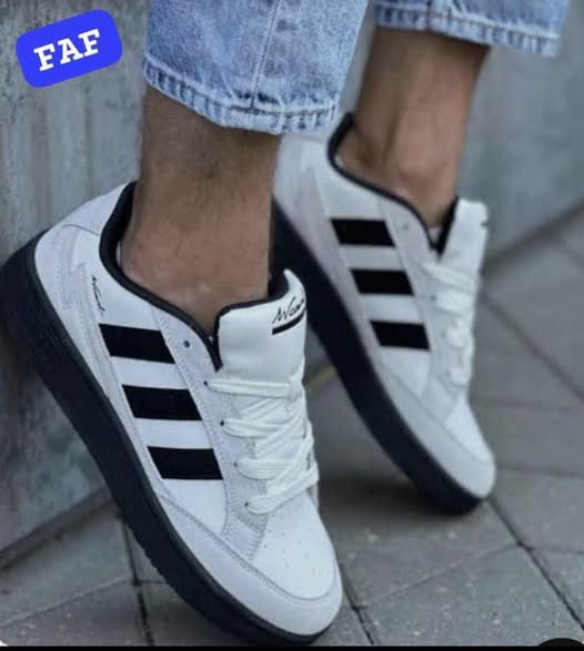Sneakers photo 5