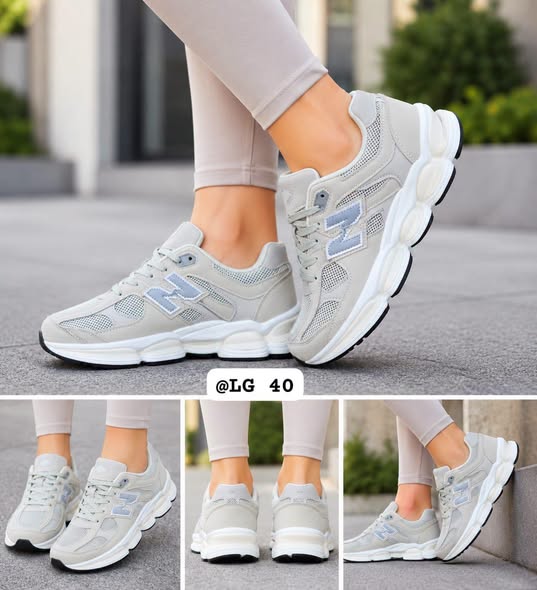 Sneakers photo 4