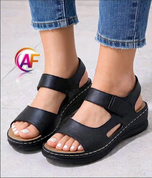 Sandals photo 2