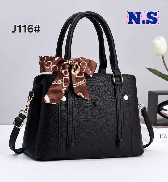 Handbags photo 2
