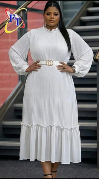 Dress photo 3