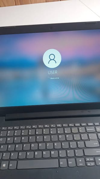 Lenovo ideapad 14inches photo 1