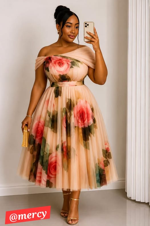 Dress photo 1