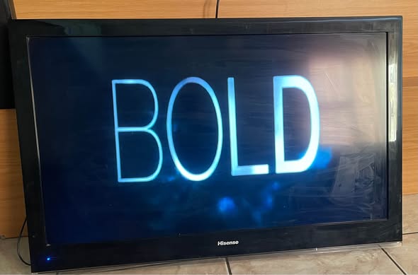 Hisense 42 inch TV photo 3
