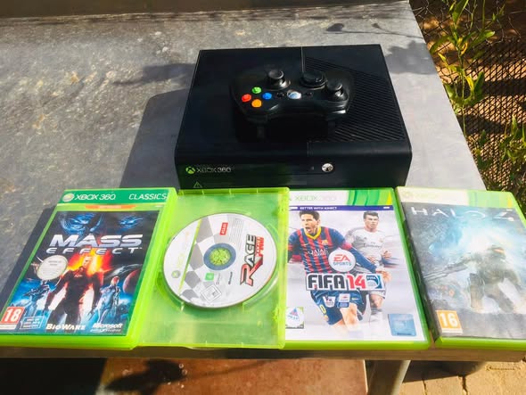 Xbox 360 photo 3