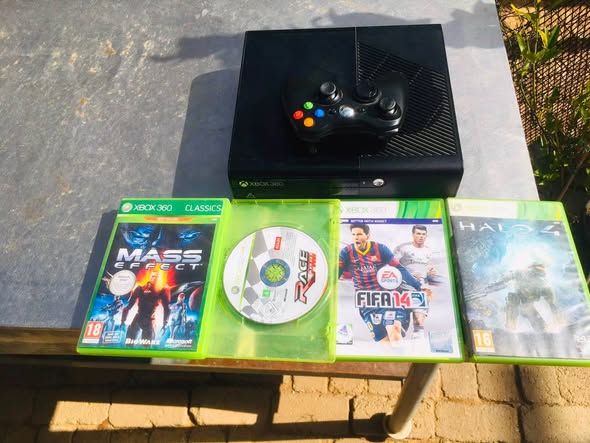 Xbox 360 photo 1