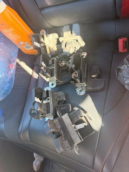 Car Parts Available (Volkswagen ,Audi) photo 5
