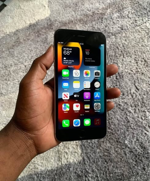 IPHONE 6s PLUS 64GIG photo 1