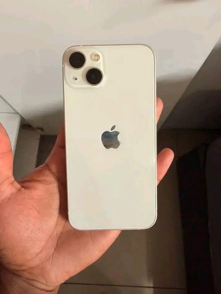 IPHONE 13 photo 1