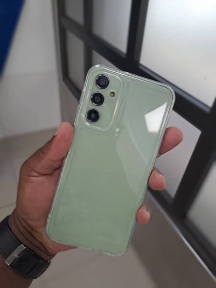 Samsung S24 and Samsung A16 photo 4