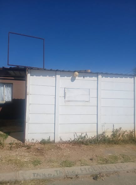 2 bedroom house for sale photo 2