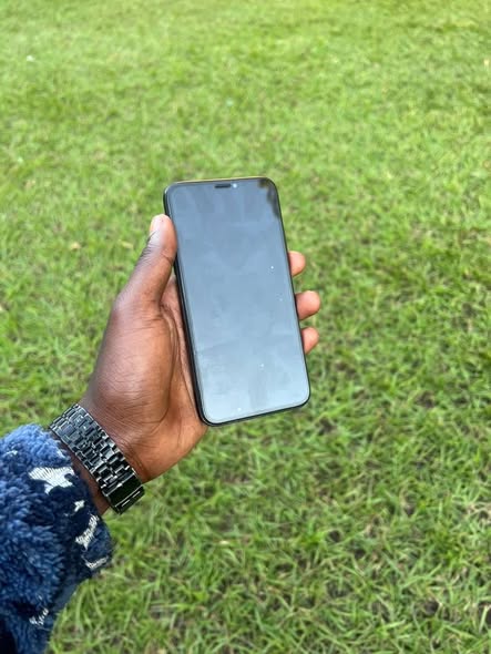 IPHONE X 64GB photo 2