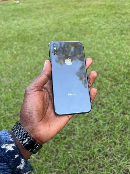 IPHONE X 64GB photo 3