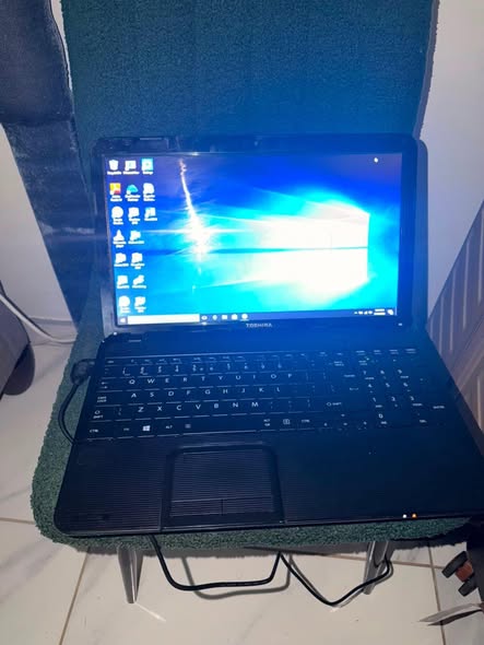 Toshiba+PC photo 1