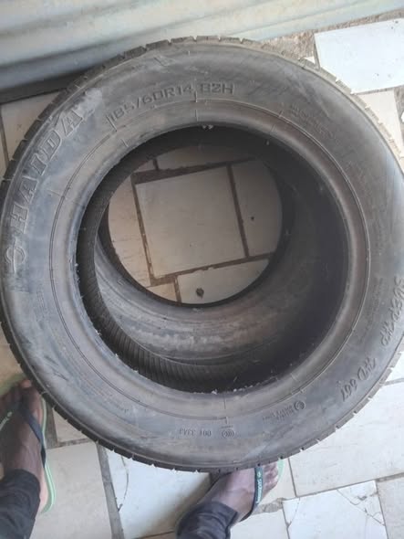 R14 tyres photo 3