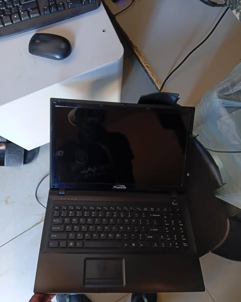 Proline Laptop photo 2