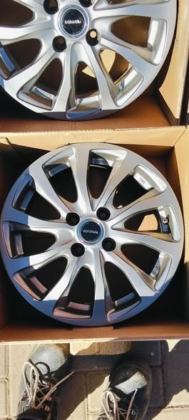 15 magrims with four holes photo 4