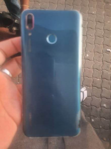 Huawei y9 photo 2