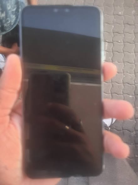Huawei y9 photo 3