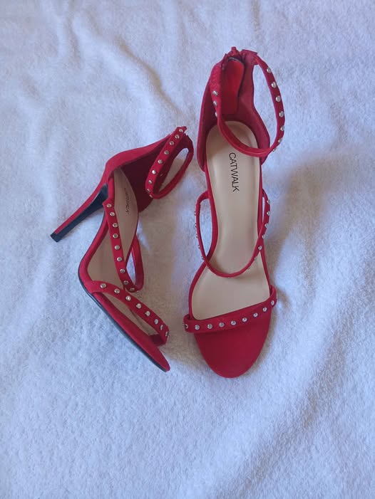 Ladies heels photo 1