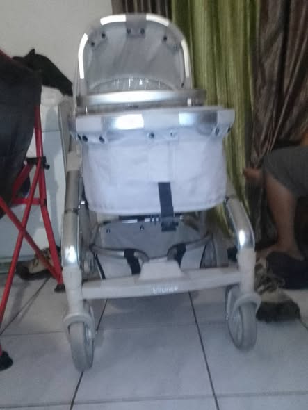 Baby stroller photo 3