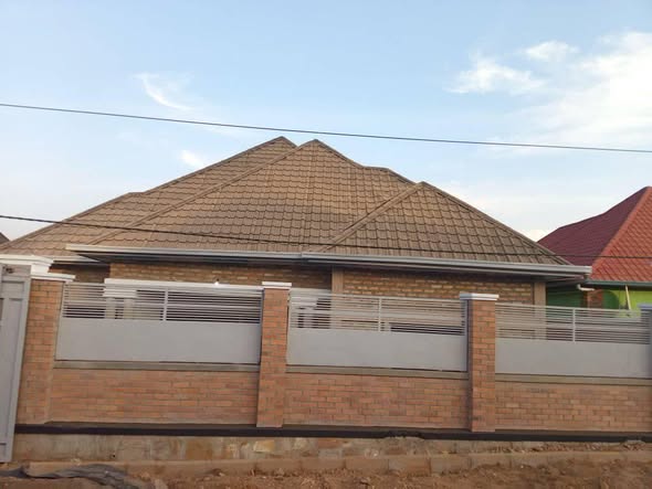 House for sale photo 2