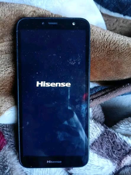 Hisense U61 32gb photo 1