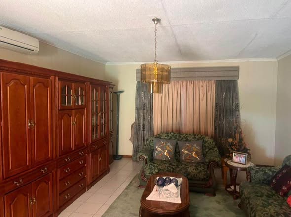 House for sales in Pioneerspark photo 3