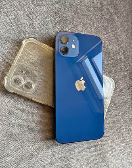 iPhone 12 photo 1