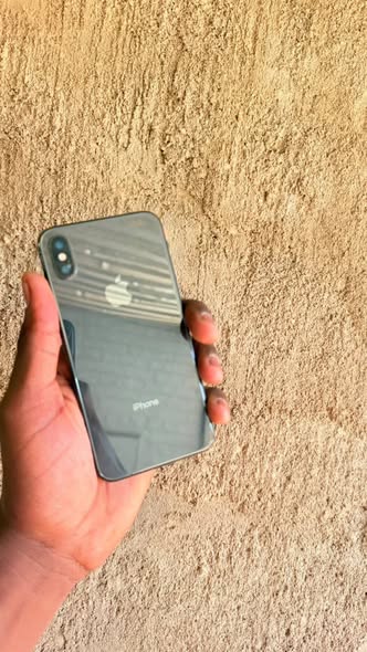 IPHONE X 64GB photo 2