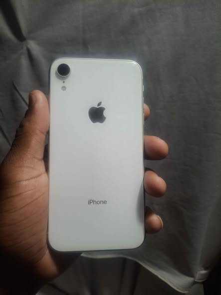 iphone xr photo 2