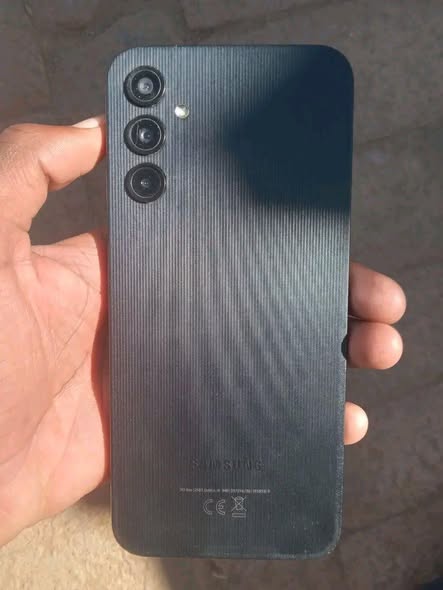 Samsung A14 photo 1
