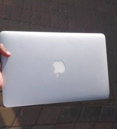 MACBOOK AIR photo 2