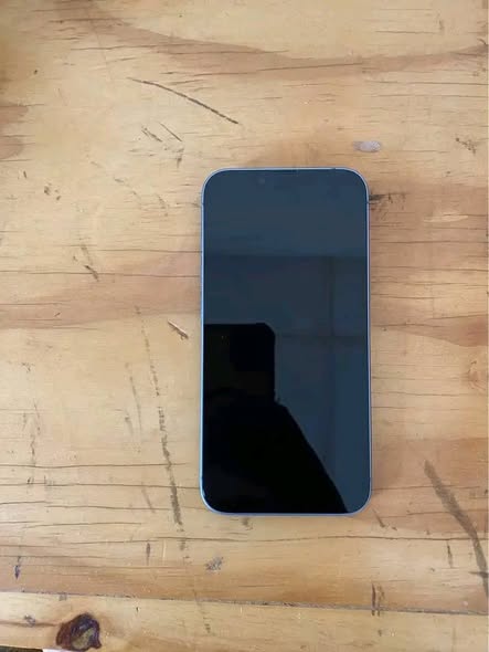 IPhone 14  128g photo 3