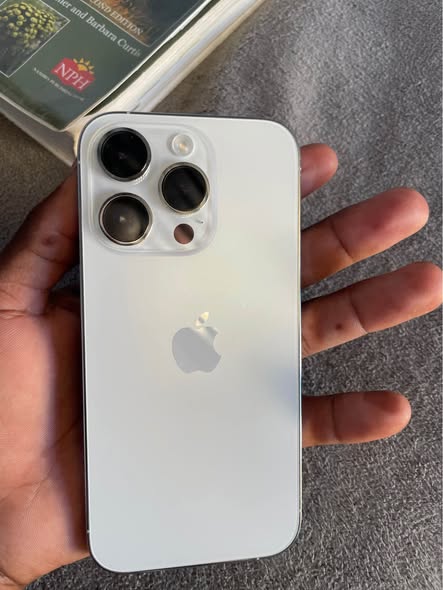 iPhone 14 Pro 256gb photo 1