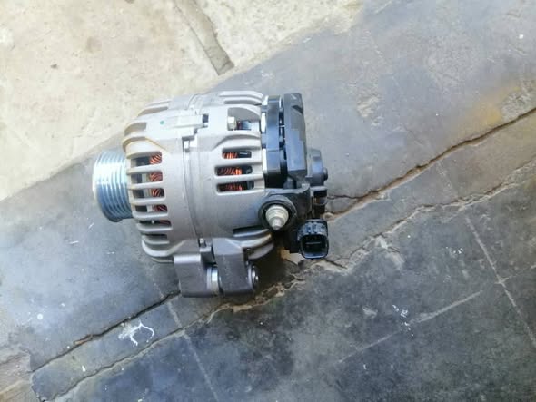 Brand New Toyota alternator for D4D, 2.5 and new LED fog lights photo 1