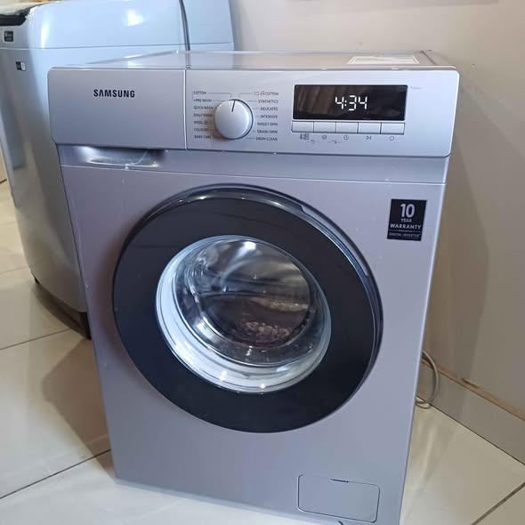 Samsung Washing machine photo 1