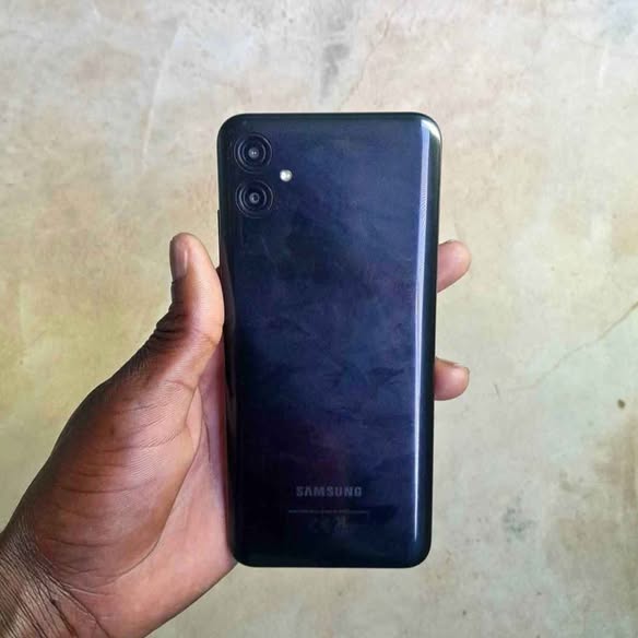 Samsung a04e photo 2