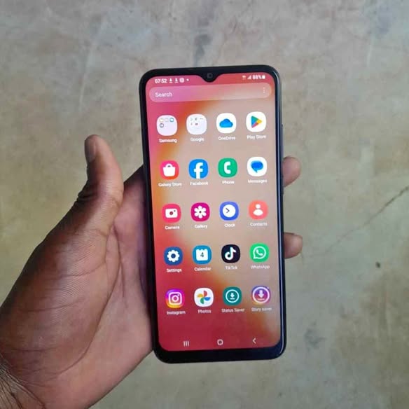 Samsung a04e photo 1