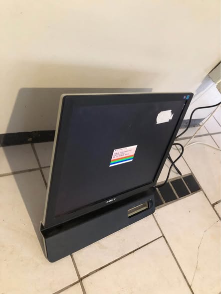 MONITOR photo 4