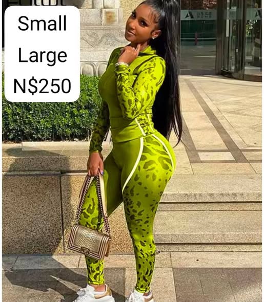 Tracksuit photo 1