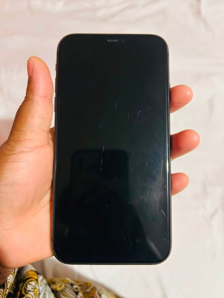 iPhone 11 photo 1
