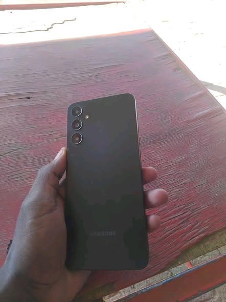 Samsung A05S photo 1