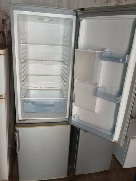Hisense fridge photo 2