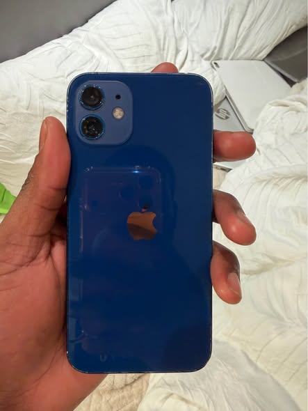 Iphone 12 photo 3
